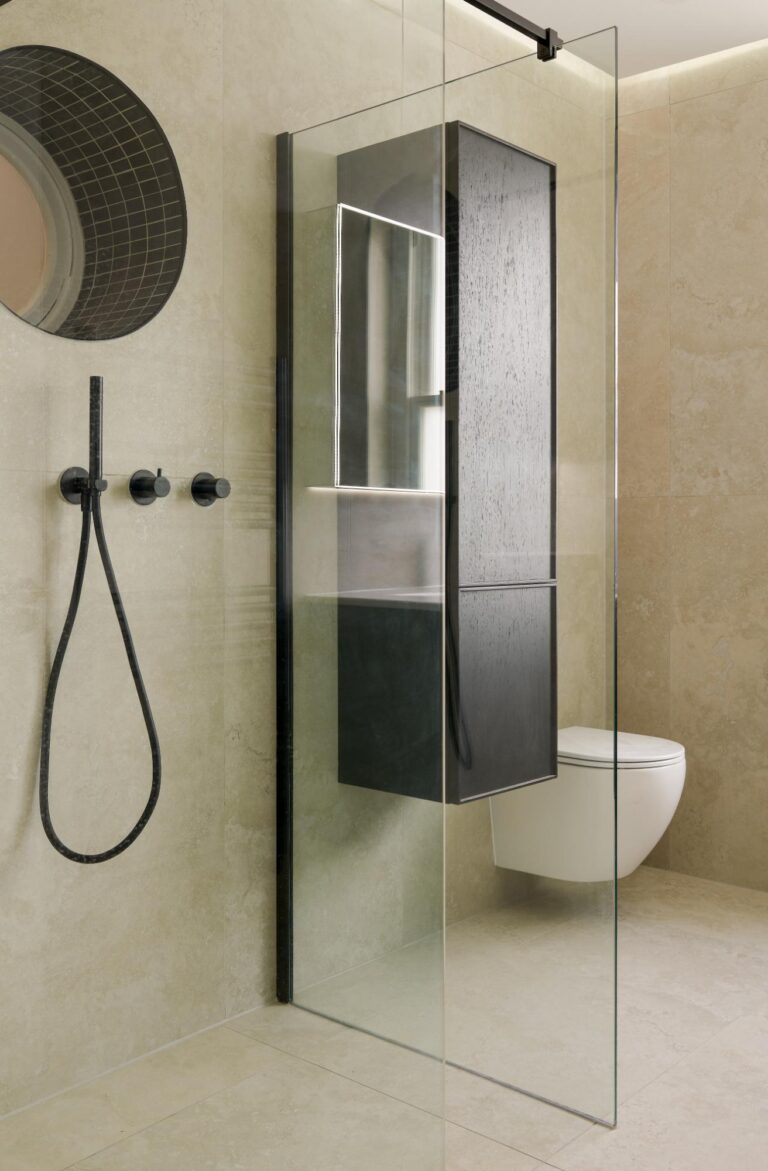 Walk in shower – Vauxhall, London